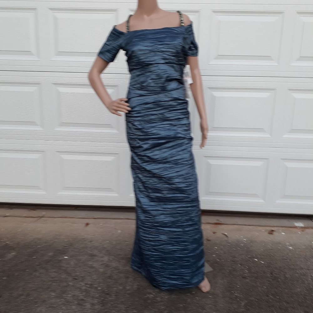 Alex Evengings toupe/green (steel) evening gown